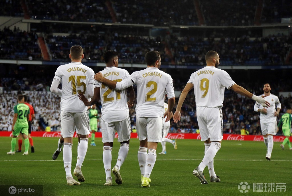 西班牙碾压利物浦，卡瓦哈尔刷新纪录